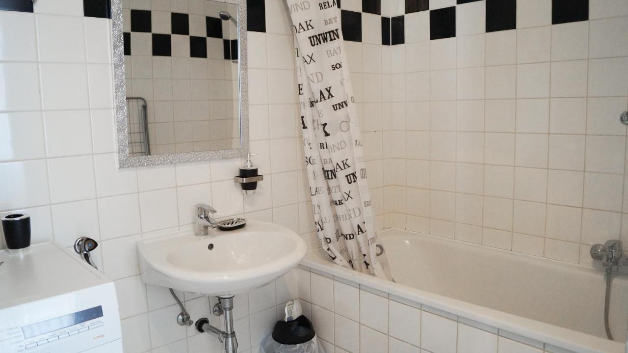 2BR - Bookable in Lockdown&Perfect for longstays Wien Eksteriør billede